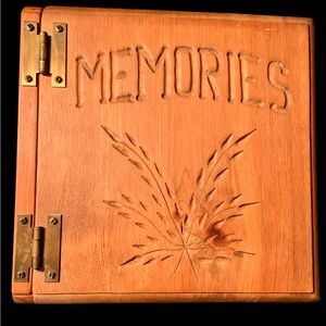 photo album MEMORIES WOODEN ALBUM COVER photo